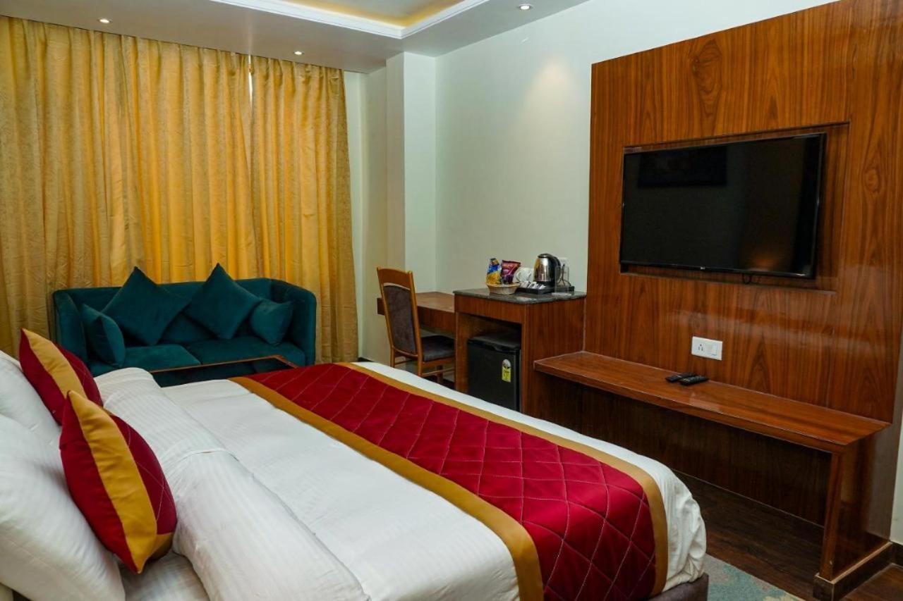 Comfort Inn Snow Park - Manali Buitenkant foto